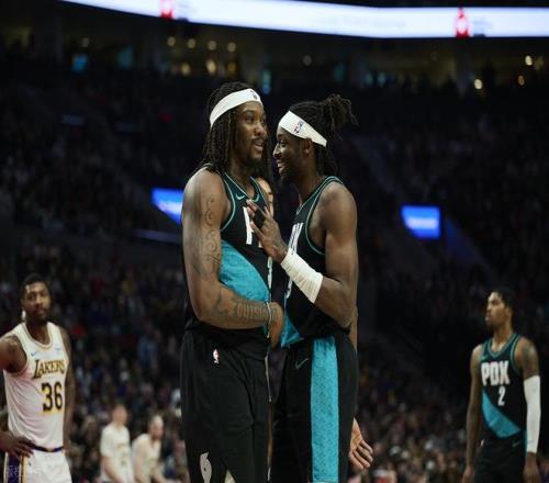 欧联八强激,曼联对决里,流浪者迎战,皇冠体育app下载,皇冠体育官网,澳门皇冠体育,bet皇冠体育在线